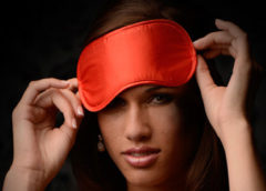 Le Boheme Satin Blindfold - Red